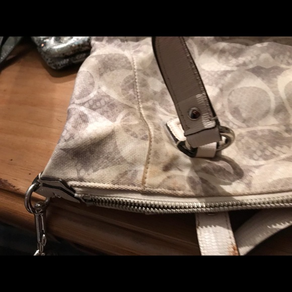 Authentic coach - Picture 6 of 8